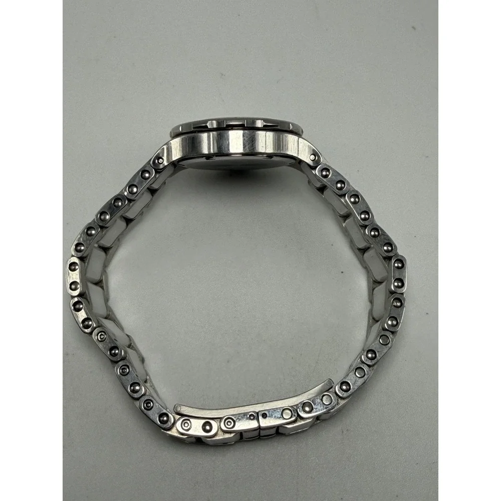 Bulova‎ 98P124 New Battery Ladies Watch 30MM 7.5